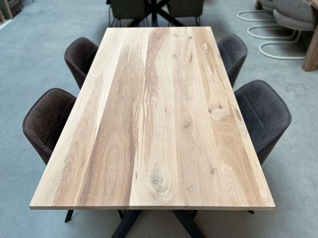Eettafel - Eiken tafelblad - Brede lamellen  - 28 mm dik, 100 tot 150 cm, Vijf personen of meer, Rechthoekig, Niet ingevuld