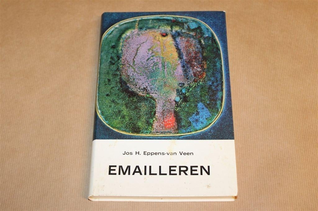 Emailleren — Handleiding voor Hobbyisten — Eppens-van Veen, Ophalen of Verzenden, Gelezen, Overige onderwerpen