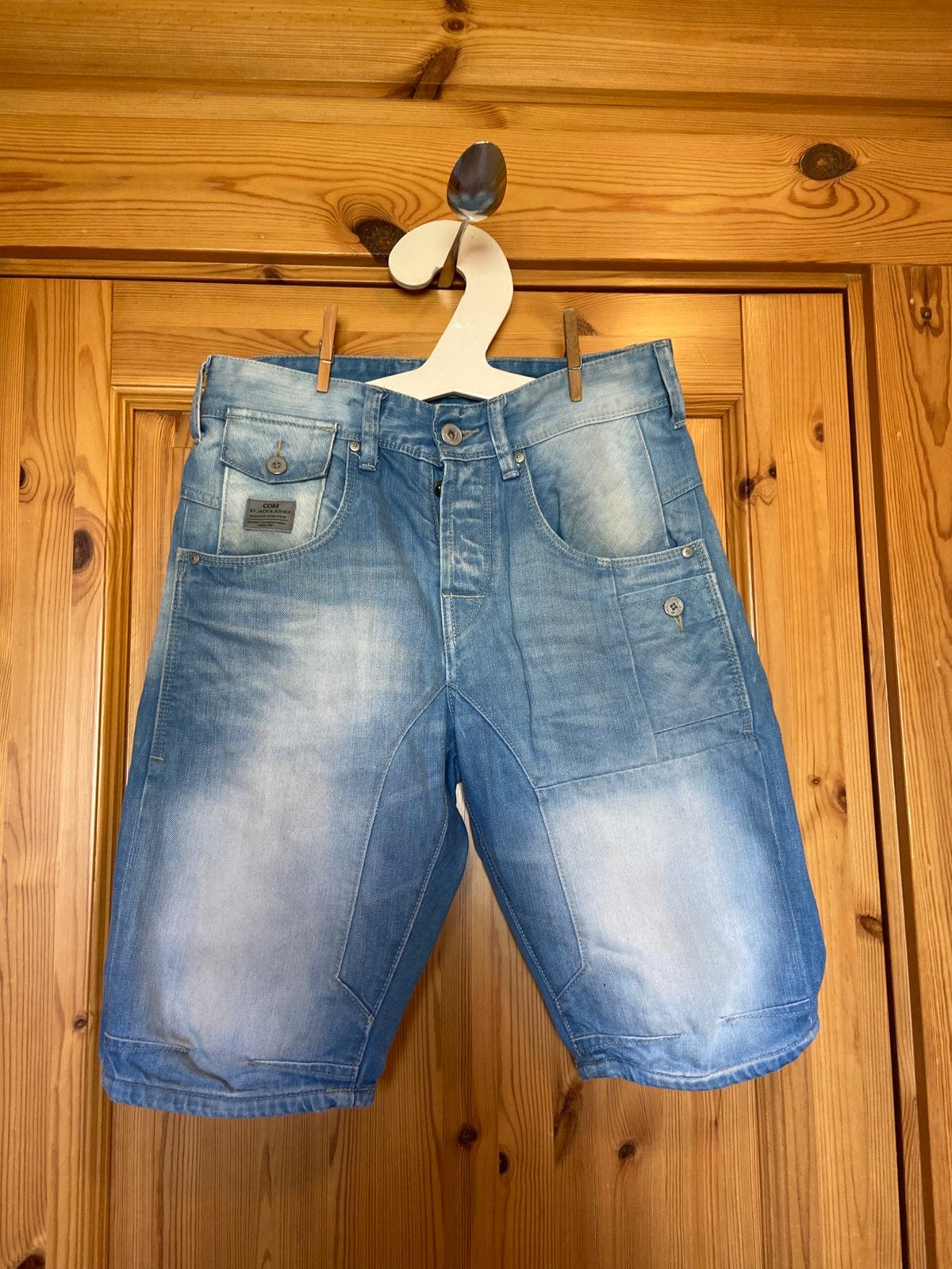 Broek spijker kort core bij jack en jones loose fit maat S, Kleding | Heren, Ophalen of Verzenden, Zo goed als nieuw, Blauw, W32 (confectie 46) of kleiner