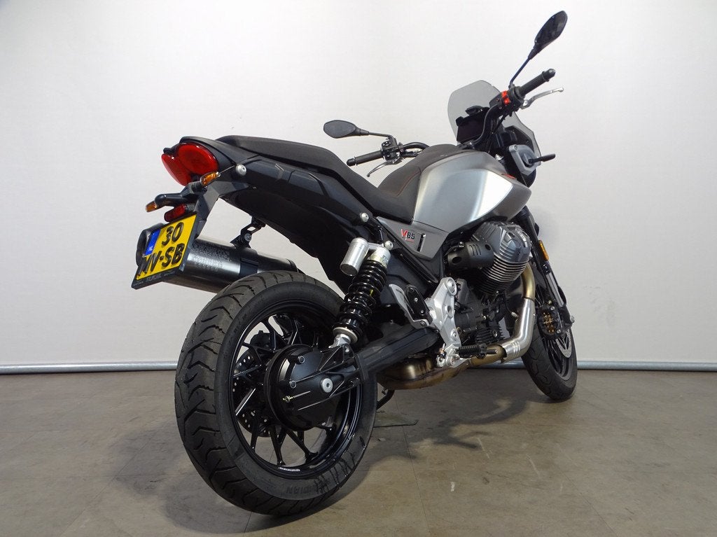 Moto Guzzi V85 STRADA, Motoren, Motoren | Moto Guzzi, Bedrijf, Meer dan 35 kW, Toermotor