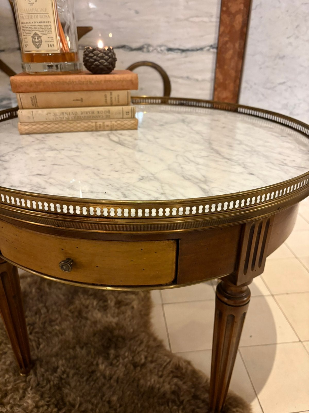 Franse bijzettafeltje, nesting table, marmer blad, uit 1950, Ophalen