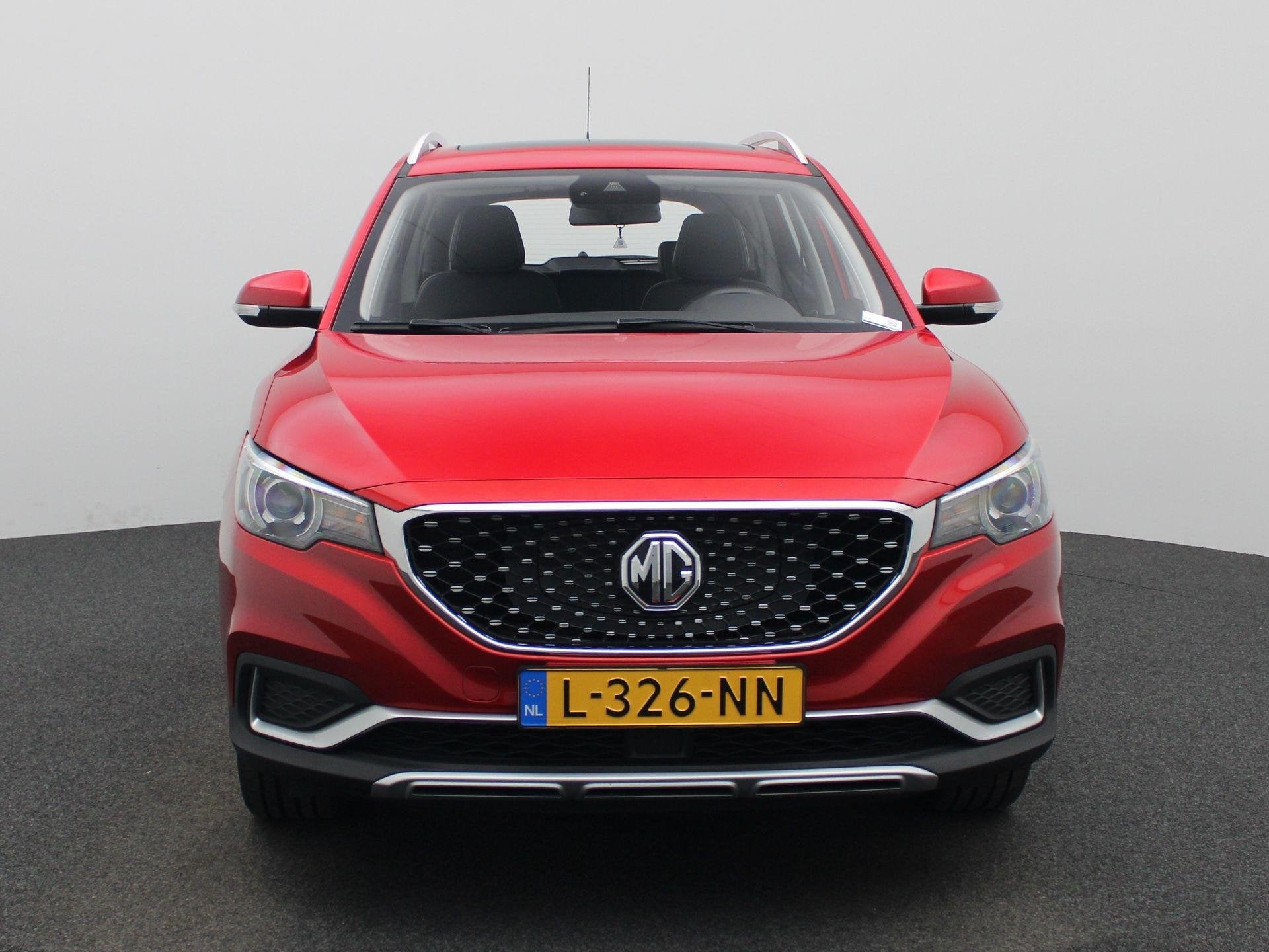 MG ZS EV Luxury 45 kWh | Panoramadak | Leder | Apple Carplay, Auto's, MG, Gebruikt, 143 pk, ZS, 1507 kg