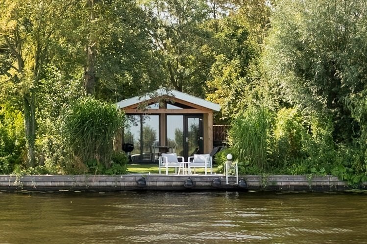 LUXE RECREATIEWONING AAN DE RIJN te huur December en Januari, Direct bij eigenaar, Alphen aan den Rijn, 2 kamers, Vrijstaande woning
