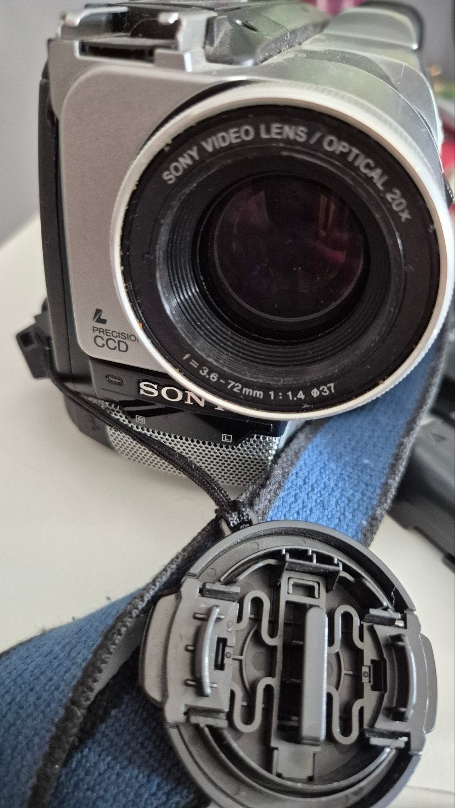 Sony Digital Video 8 Camera met toebehoren en tas, Ophalen