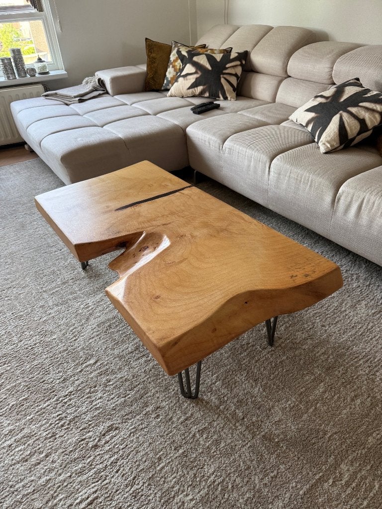 Unieke salontafel van esdoornhout (uit boomstam), Huis en Inrichting, Tafels | Salontafels, Ophalen, Gebruikt, 50 tot 100 cm, Landelijk, natuurlijk