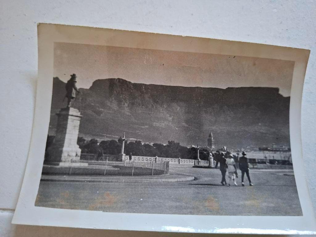 foto 1923 Kaapstad  tafelberg en  standbeeld Jan v Riebeek, Gebruikt, Foto, Voor 1940, Buitenland