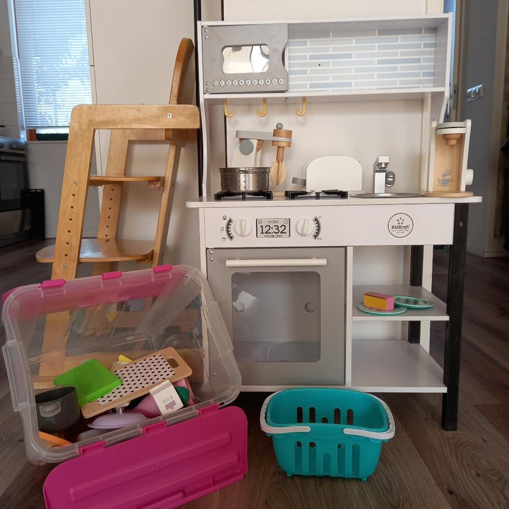 Kinderkeuken incl. keukenspullen en schort, Ophalen, Gebruikt, Overige materialen, Speelkeuken