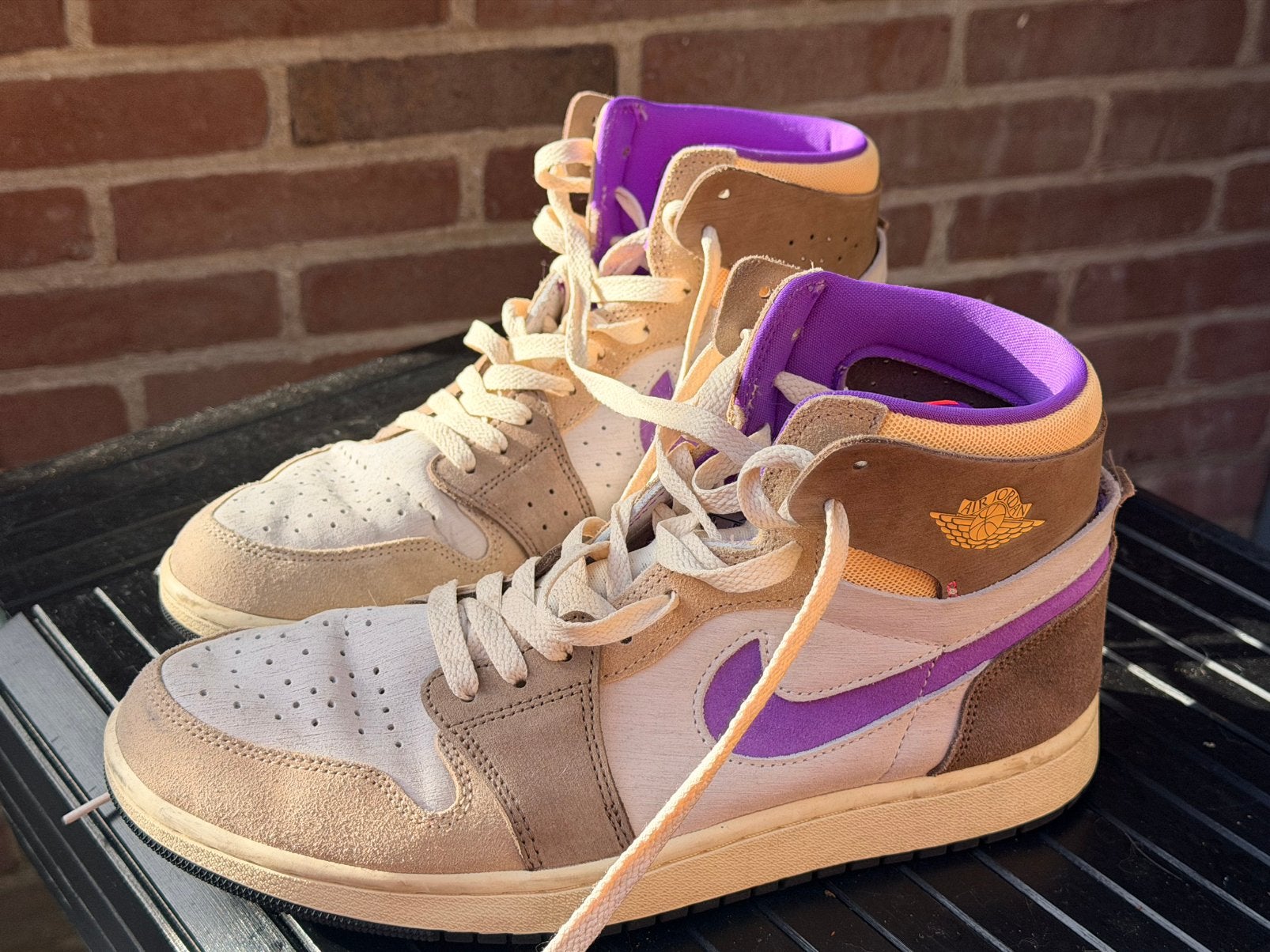 Nike Air Jordan 1 High Zoom CMFT 2 - Palomino Wild Berry 44, Ophalen of Verzenden, Zo goed als nieuw, Overige kleuren