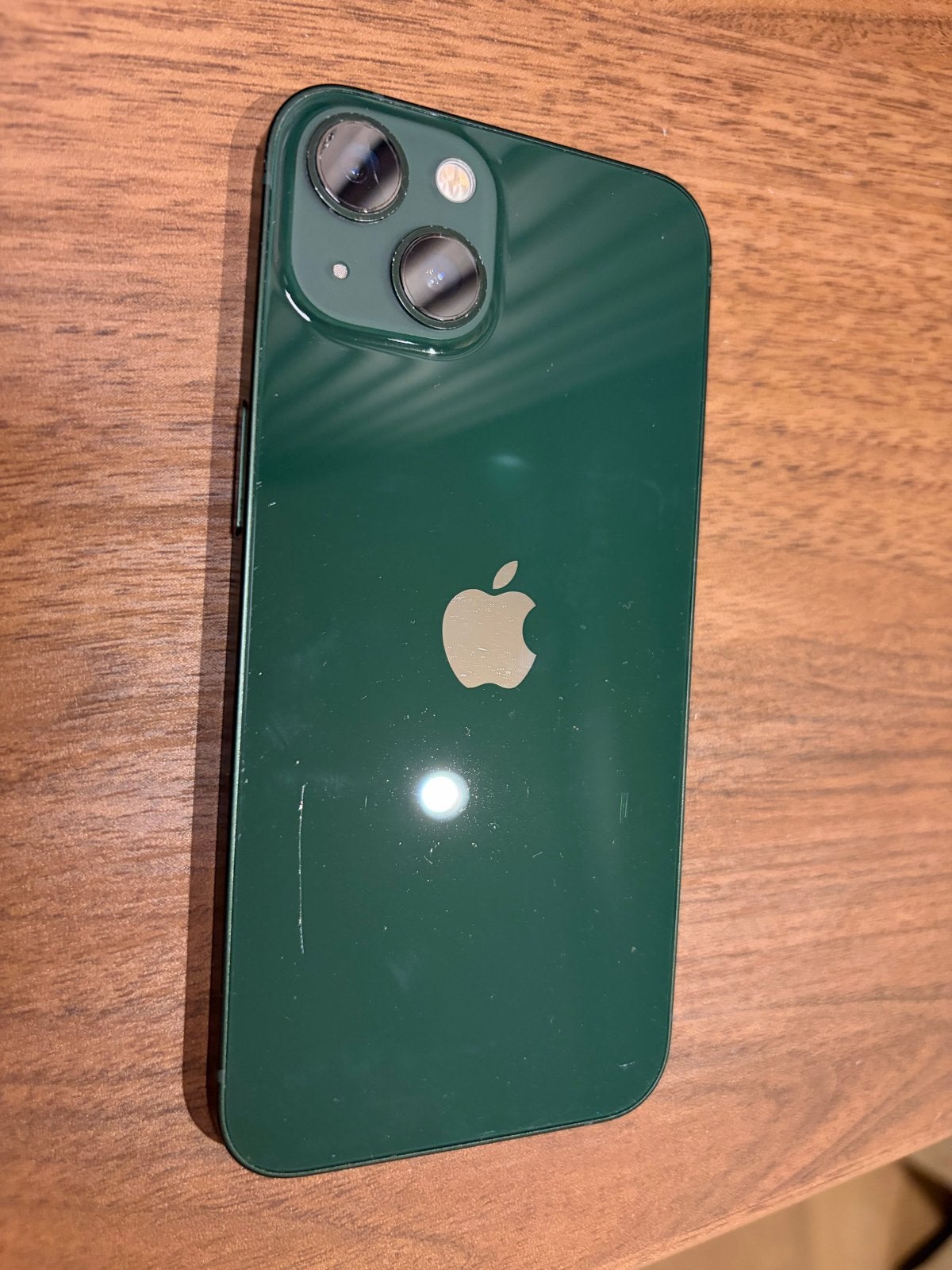Foto 3 van Apple iPhone 13 128GB Groen - nette staat