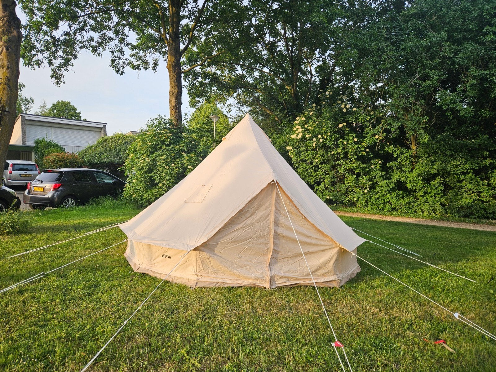 Vevor Bell / Piramidetent - 4 meter diameter, Caravans en Kamperen, Tenten, Ophalen, Zo goed als nieuw