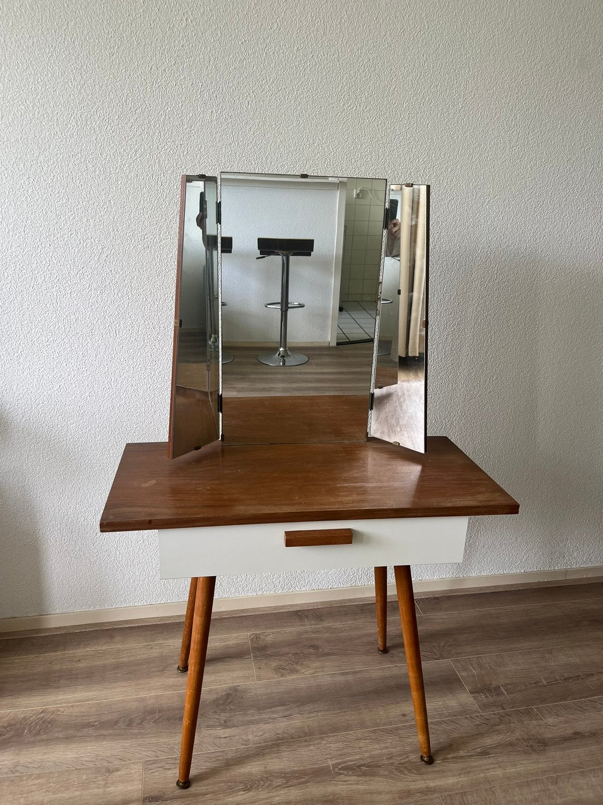 Kaptafel vintage mid century jaren 60 met drieluik spiegel, Ophalen, Zo goed als nieuw, 50 tot 100 cm, Minder dan 100 cm