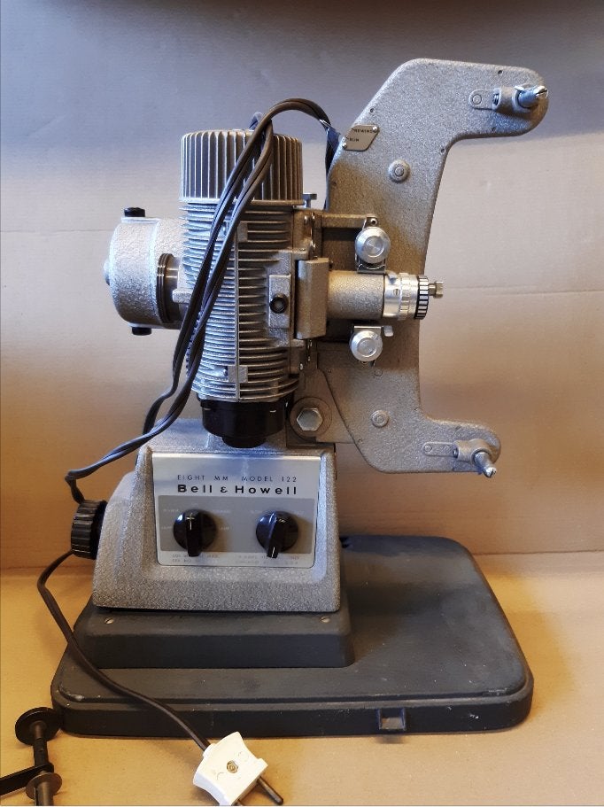 Bell & Howell 8mm filmprojector 122, Ophalen