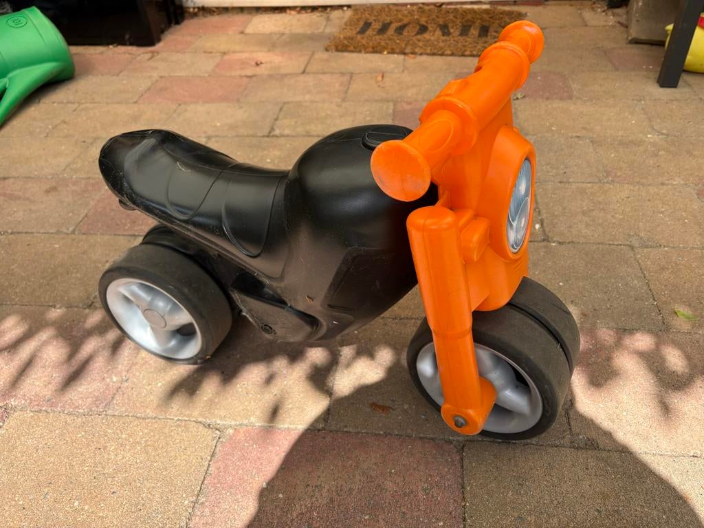 Loop motortje voor de kleintjes 1-3 jaar oud, Kinderen en Baby's, Speelgoed | Buiten | Voertuigen en Loopfietsen, Ophalen, Gebruikt