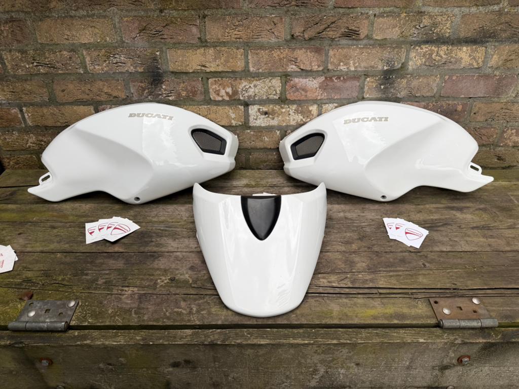 Ducati monster 1100 796 696 frostwhite kappenset, Ophalen of Verzenden, Gebruikt
