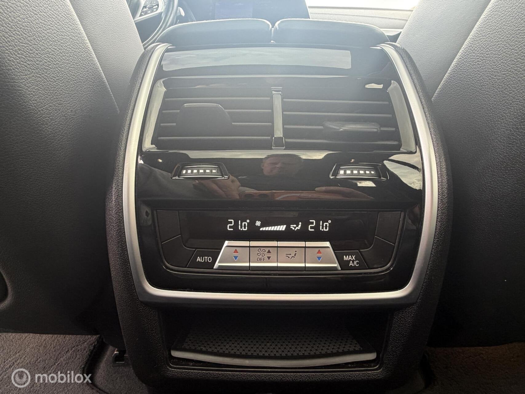 Foto 22 van BMW X5 xDrive45e M-SPORT ACC/SKYLOUNGE/4WD STURING
