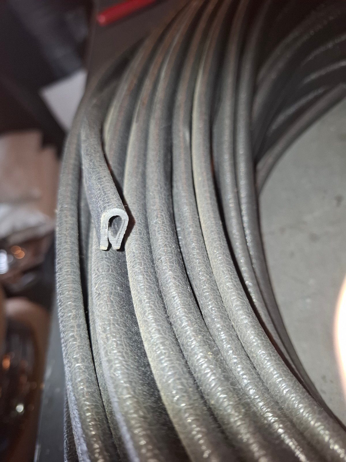 klemprofiel 50m zwart nieuw kantafwerkprofiel, Minder dan 4 cm, Overige materialen, Nieuw, Ophalen of Verzenden