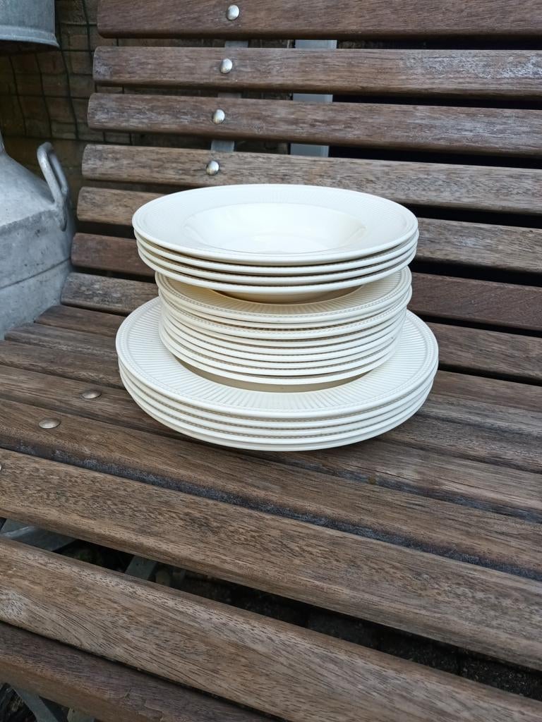 Wedgwood Windsor met gebruiksporen, Ophalen