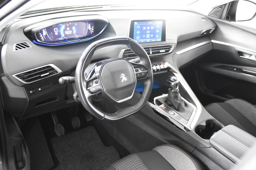 Peugeot 5008 Active Pack *1ste Eigenaar*Trekhaak*Camera*DAB*, Voorwielaandrijving, Automatische klimaatregeling, Stof, Gebruikt