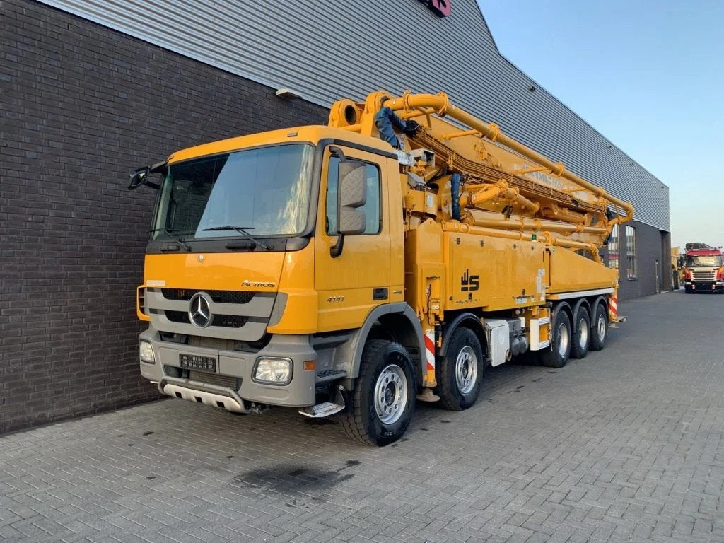 Mercedes-Benz Actros 5041 10X4 + SERMAC 6 RZ 56 METER CONCRE, Auto's, Vrachtwagens, Automaat, Euro 5, Bedrijf, Diesel