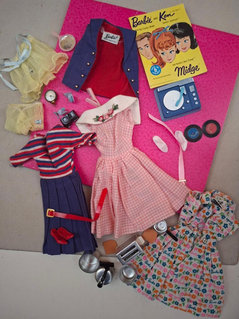 Barbie vintage kleertjes mattel dolls poppen 60ejaren, Verzenden, Kleertjes
