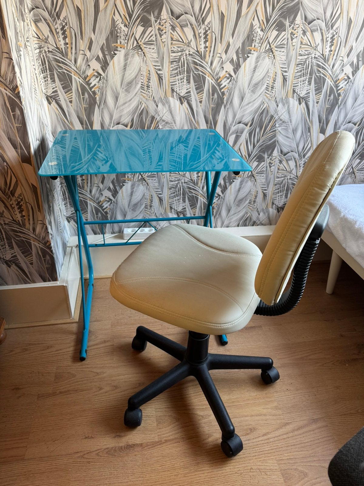 Kinderbureau met stoel, Ophalen, Zo goed als nieuw, Tafel(s) en Stoel(en)