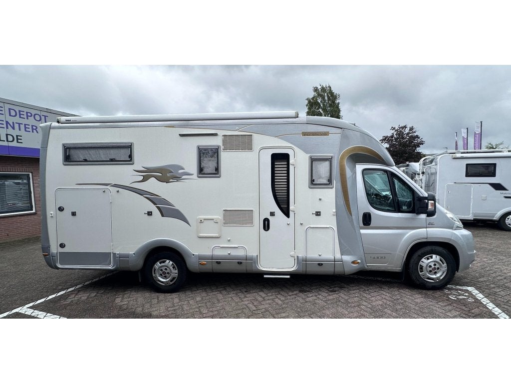 Laika Kreos 5009 NLcamper NAP/ 1-ste eig 150PK Lengtebedden, Caravans en Kamperen, Campers, Vloeistofverwarming, 7 tot 8 meter
