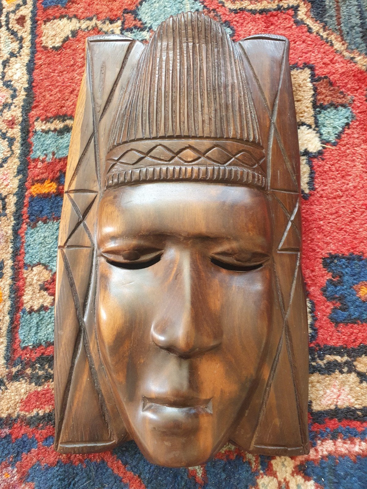 Houten Afrikaans Masker - Handgesneden Wanddecoratie, Hout, Bruin, Handgemaakt, Afrika