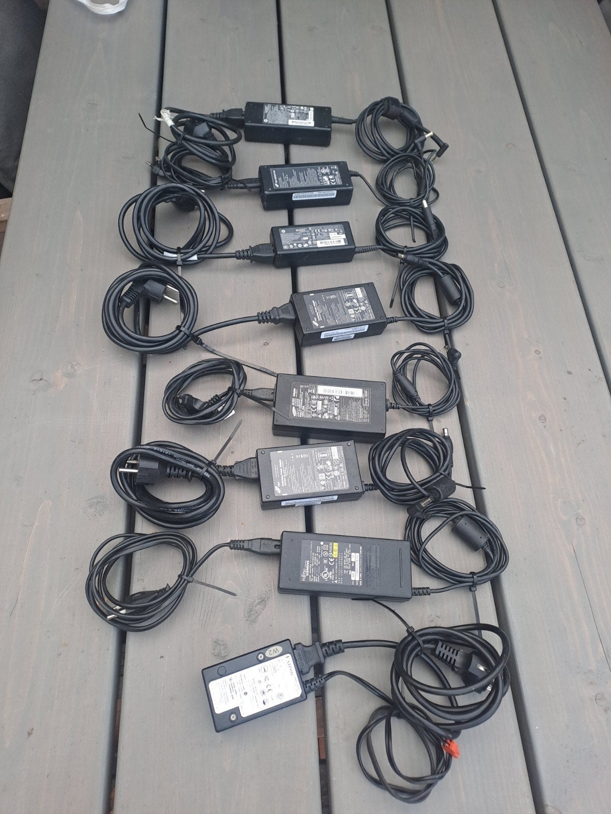 Partij laptop opladers (diverse merken), Ophalen, Gebruikt