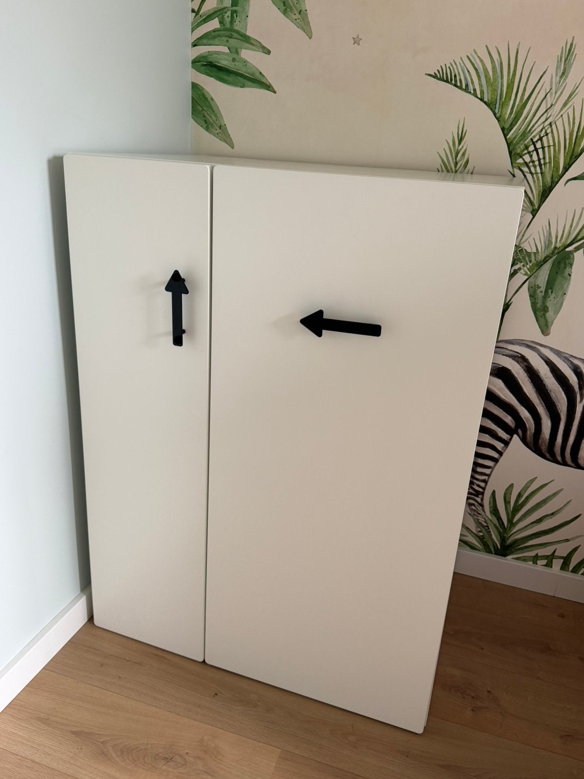 Ikea kinderkledingkast, Ophalen, 50 tot 70 cm, Zo goed als nieuw, Voetruimte