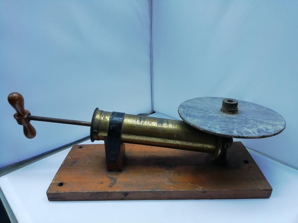 Antieke Vacuümpomp, Ophalen of Verzenden