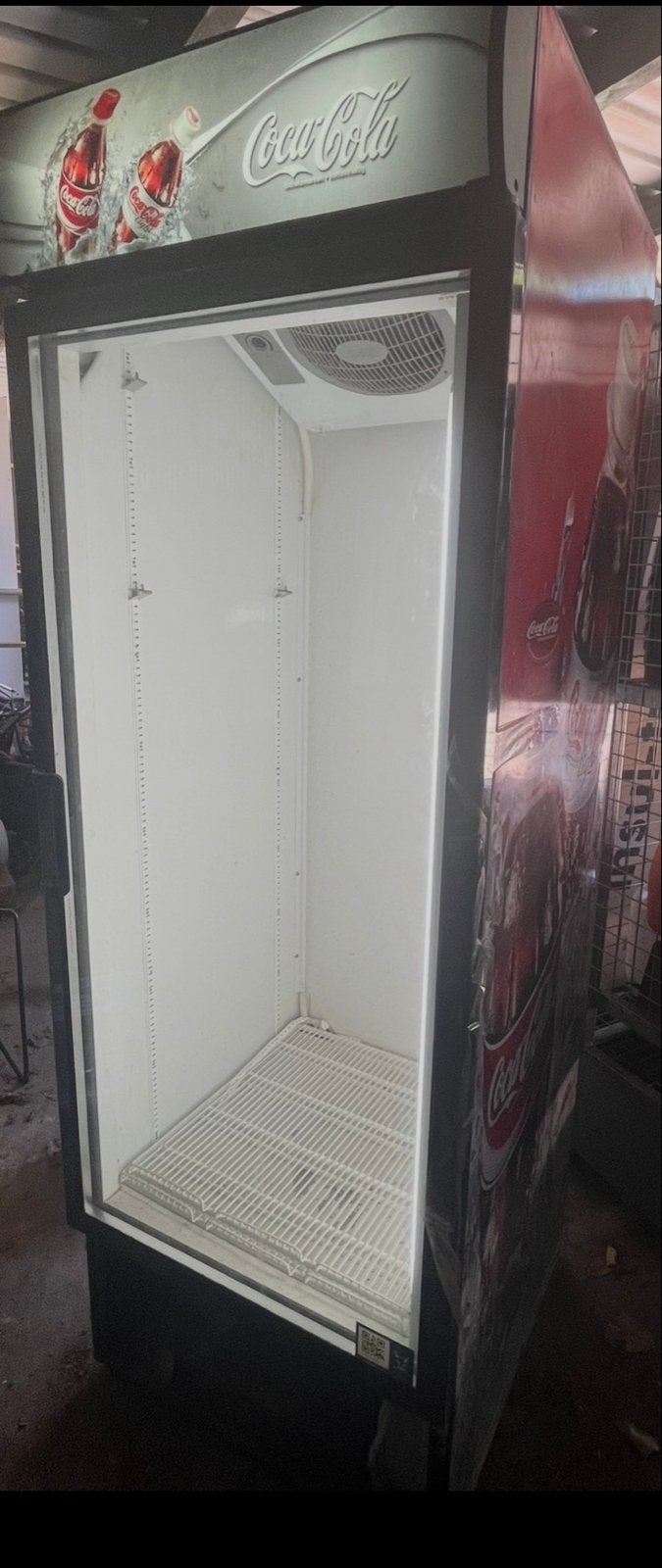Coca-Cola koelkast met glazen deur, 200 liter of meer, 60 cm of meer, Zonder vriesvak, Gebruikt