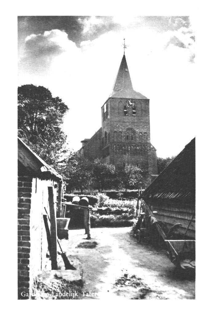 968569	Garderen	Landelijk Tafereel 	1951	zegel afgeweekt