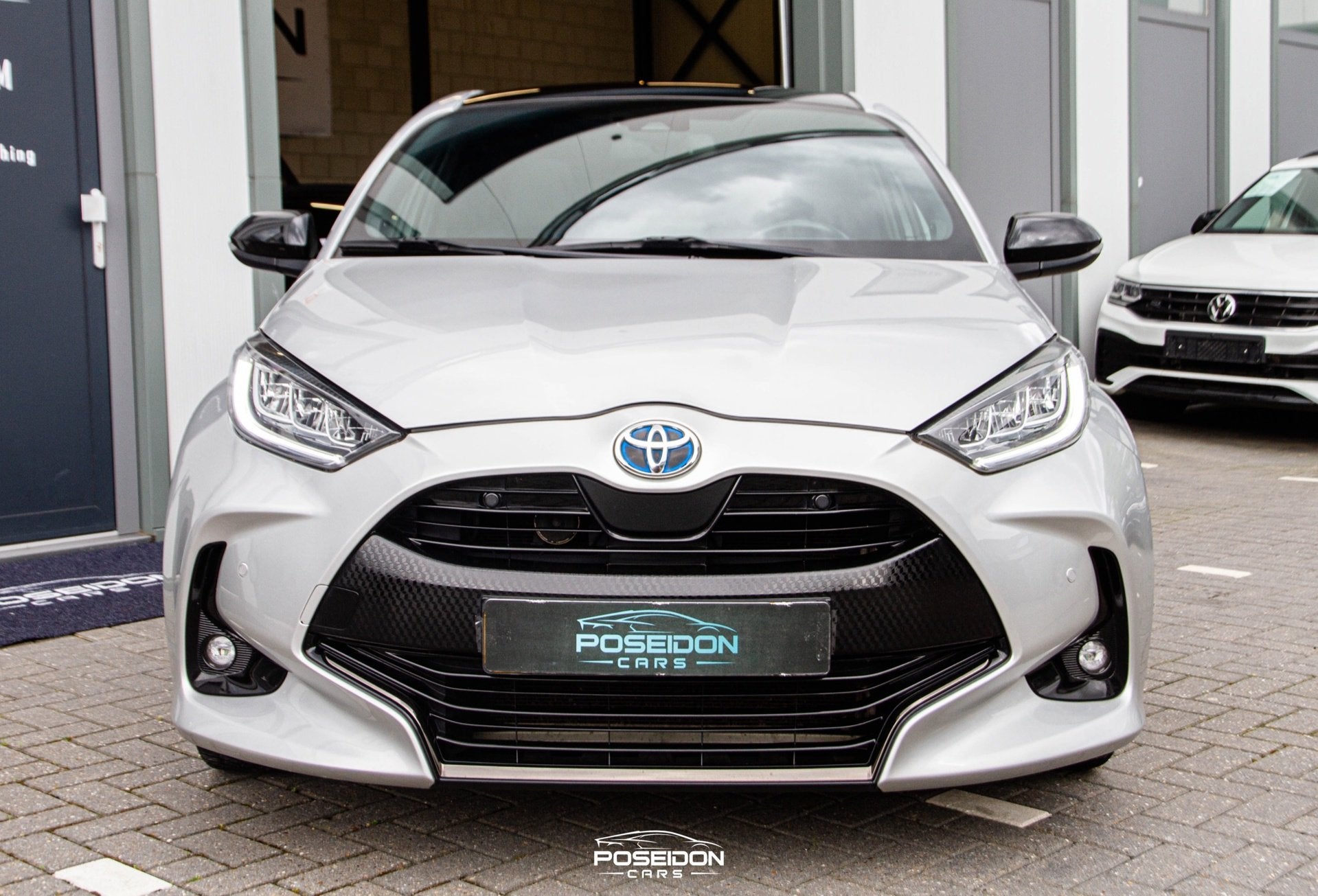 Toyota Yaris 1.5 Hybrid Executive HEAD-UP | JBL | SPORTSTOEL, Dealer onderhouden, 450 kg, Gebruikt, 49 €/maand