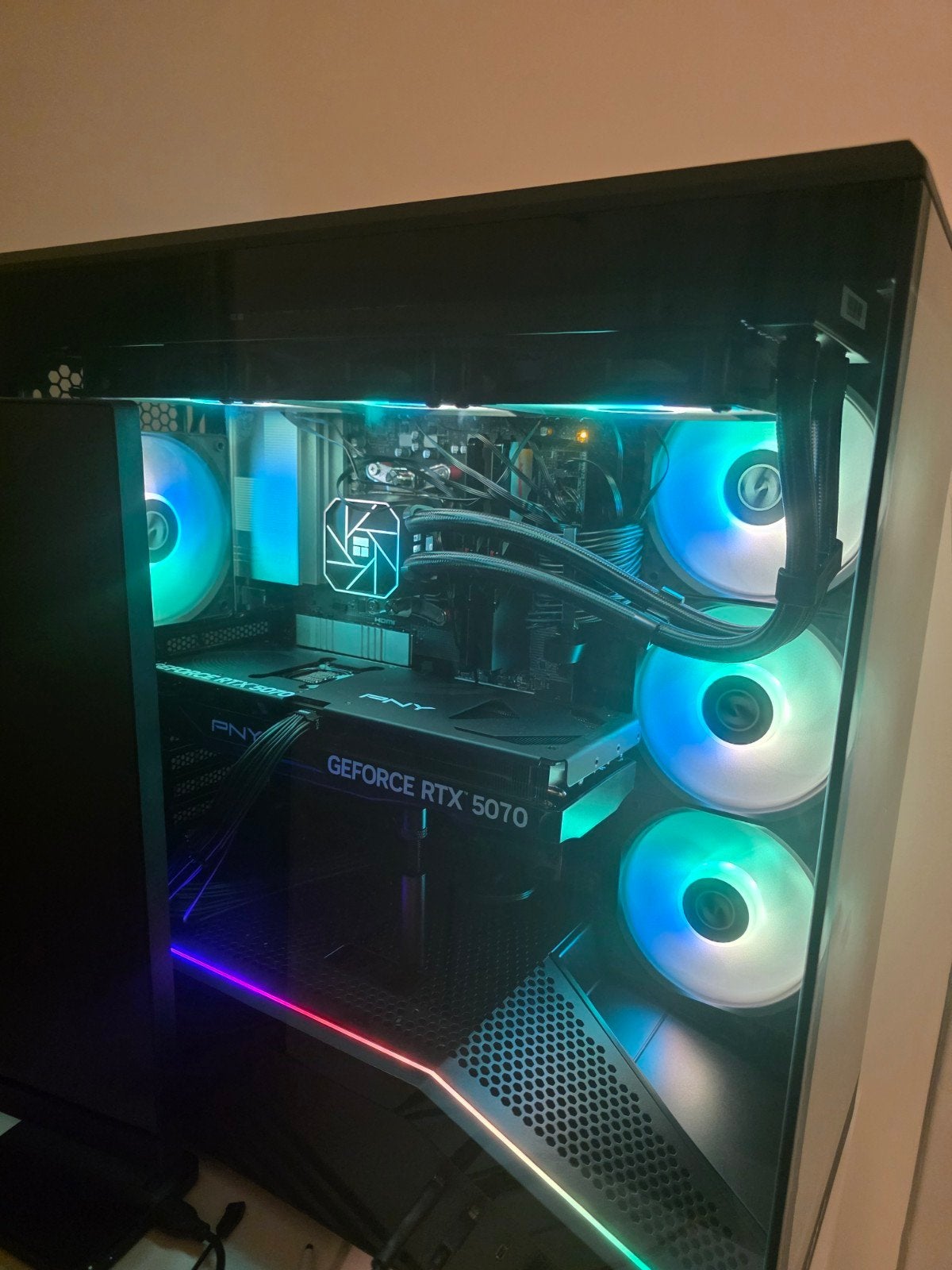 gaming pc rtx 5070 ryzen 7 7800x3d 32 gb ddr5 6000mhz