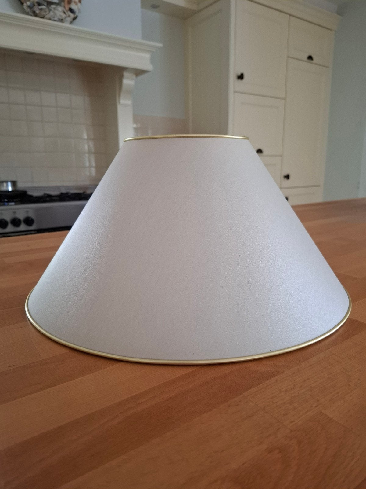 Lampenkap rond taps crème/ecru, Huis en Inrichting, Tafellamp, Rond, Ophalen of Verzenden, Zo goed als nieuw