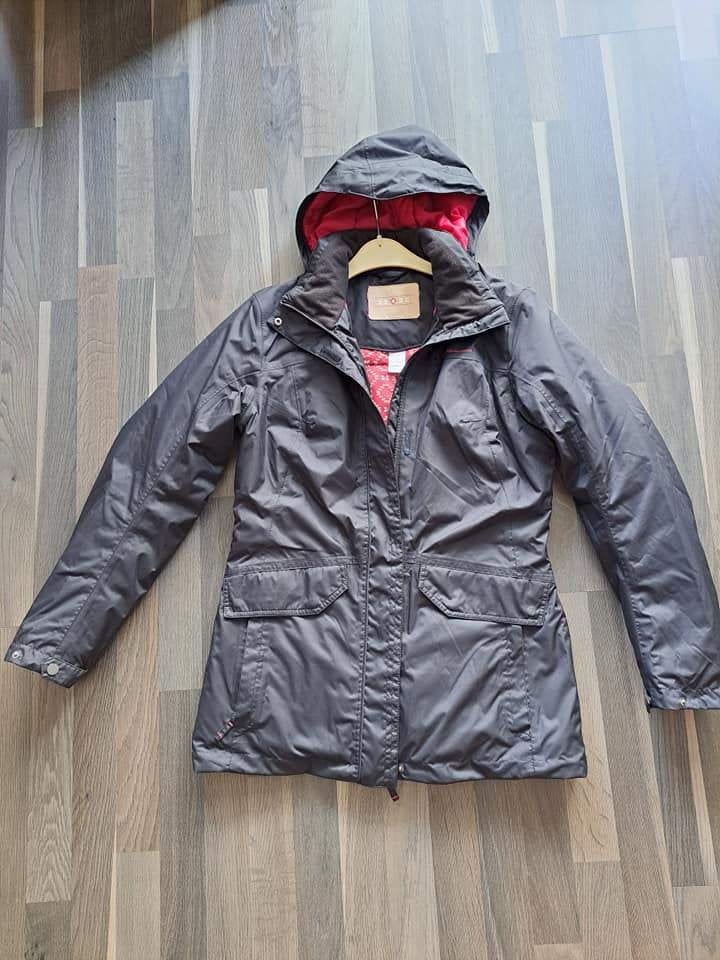Jas met kap en ceintuur mt 38, zgan of Quechua mt S, Maat 38/40 (M), Zwart, Ophalen of Verzenden, Zo goed als nieuw
