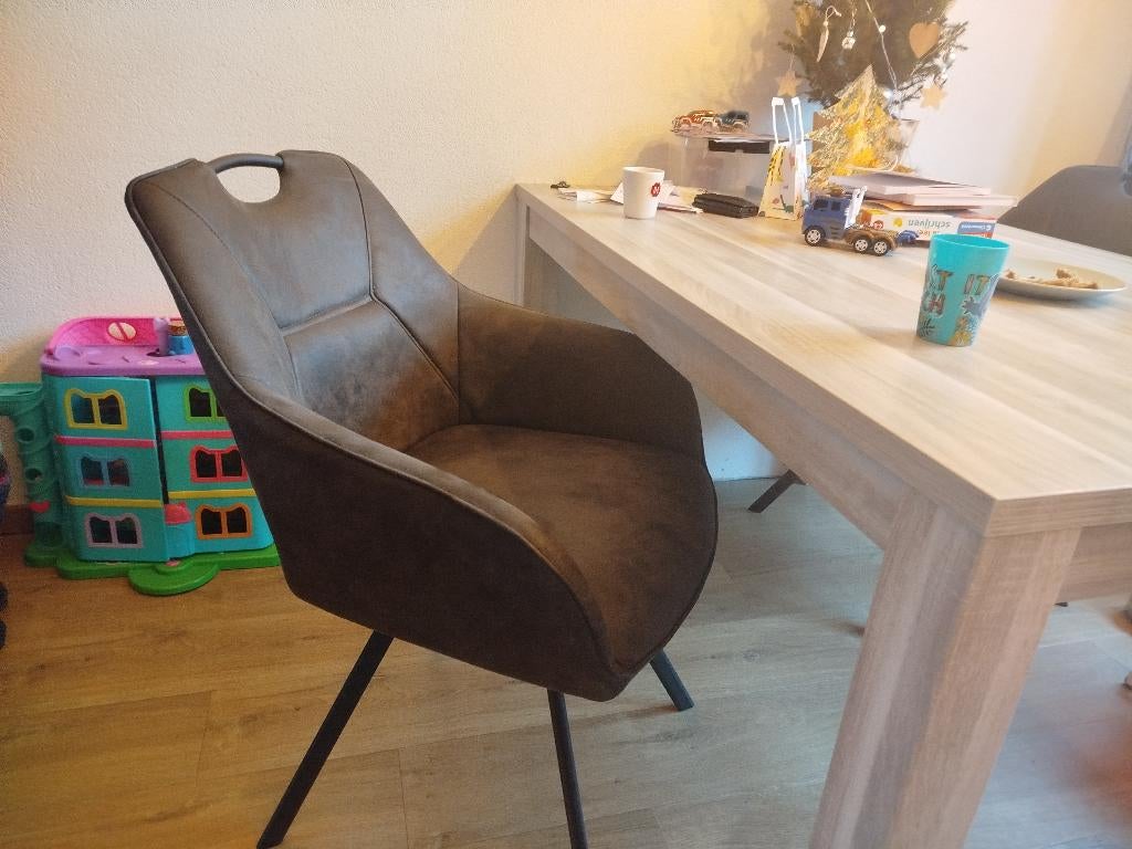 Stoelen (4 eetstoelen kunstleder), Huis en Inrichting, Stoelen, Ophalen, Overige materialen, Gebruikt, Bruin