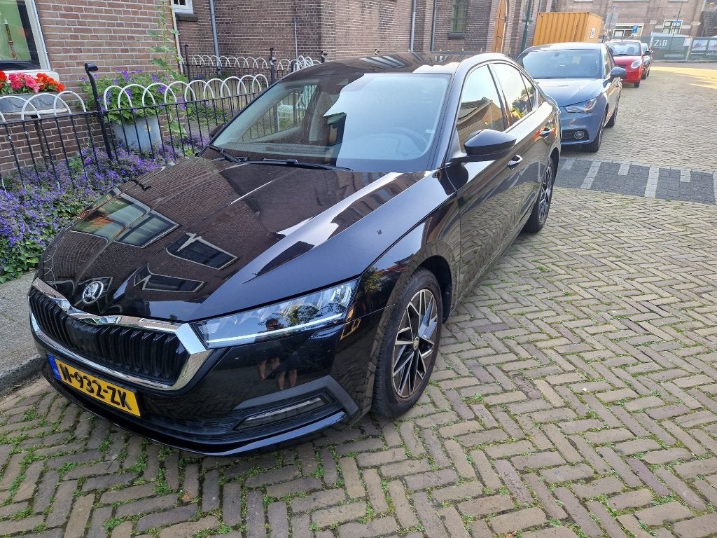 Skoda Octavia 1.5 TSI E-tech Mhev 150pk DSG 2021 Zwart, Auto's, Skoda, Particulier, Octavia, ABS, Achteruitrijcamera, Airconditioning