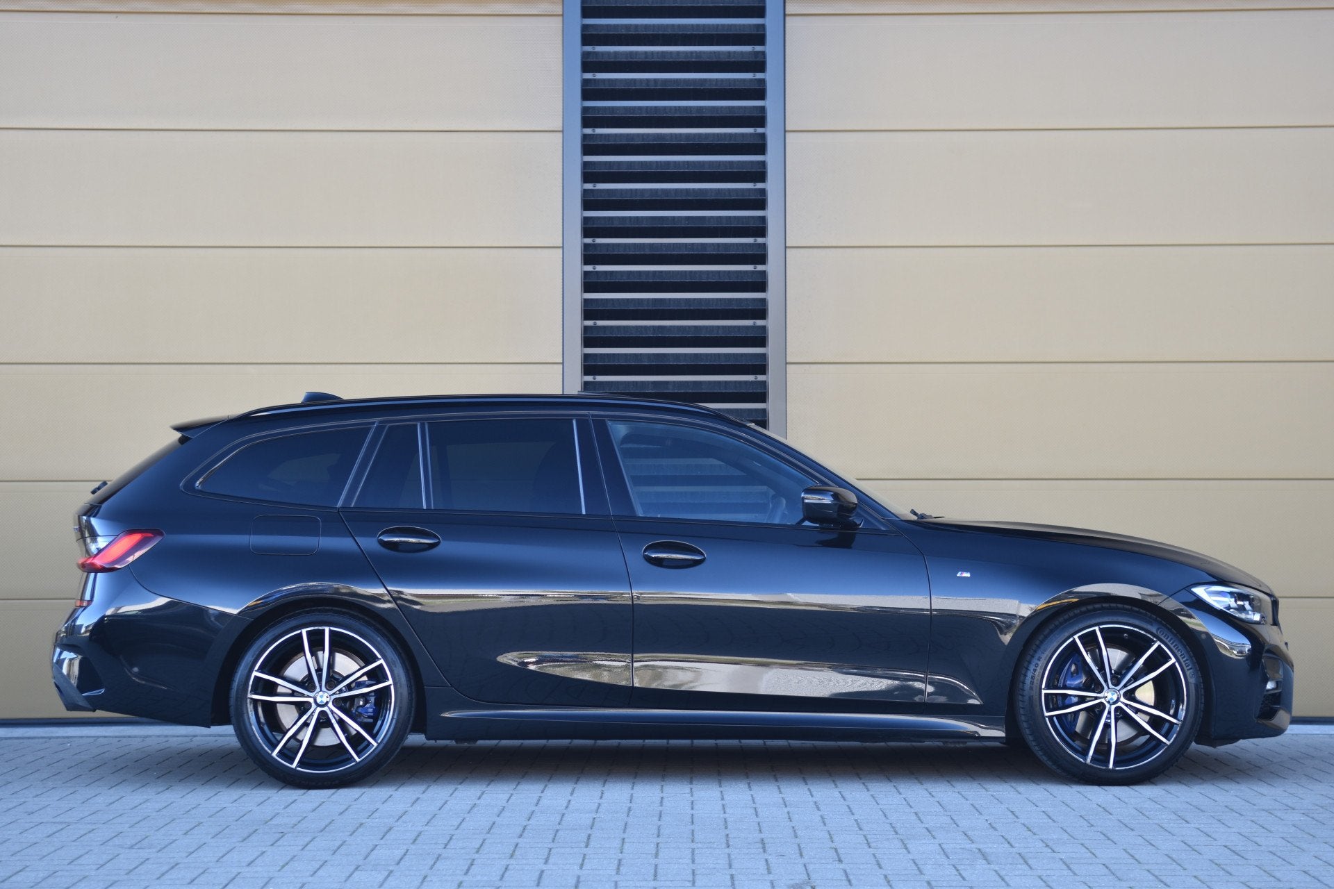 BMW 3 Serie Touring 330i Executive Edition * M-Sport * Panor, Auto's, Achterwielaandrijving, Gebruikt, 4 cilinders, Zwart