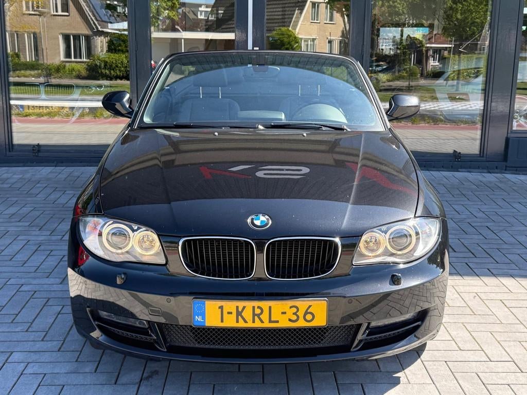 BMW 1-serie Cabrio 125i High Executive M 1e eigenaar Leder X, Euro 5, Achterwielaandrijving, Gebruikt, Zwart