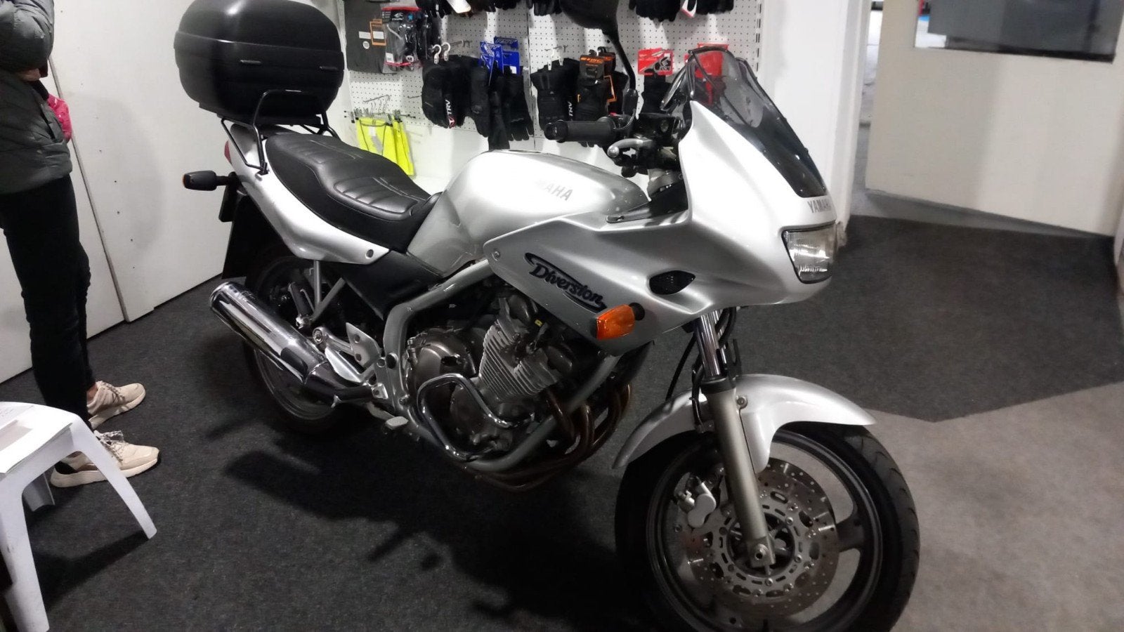 Yamaha XJ 600 S Diversion - Betrouwbare Toermotor, 4 cilinders, Gebruikt, Particulier, Meer dan 35 kW