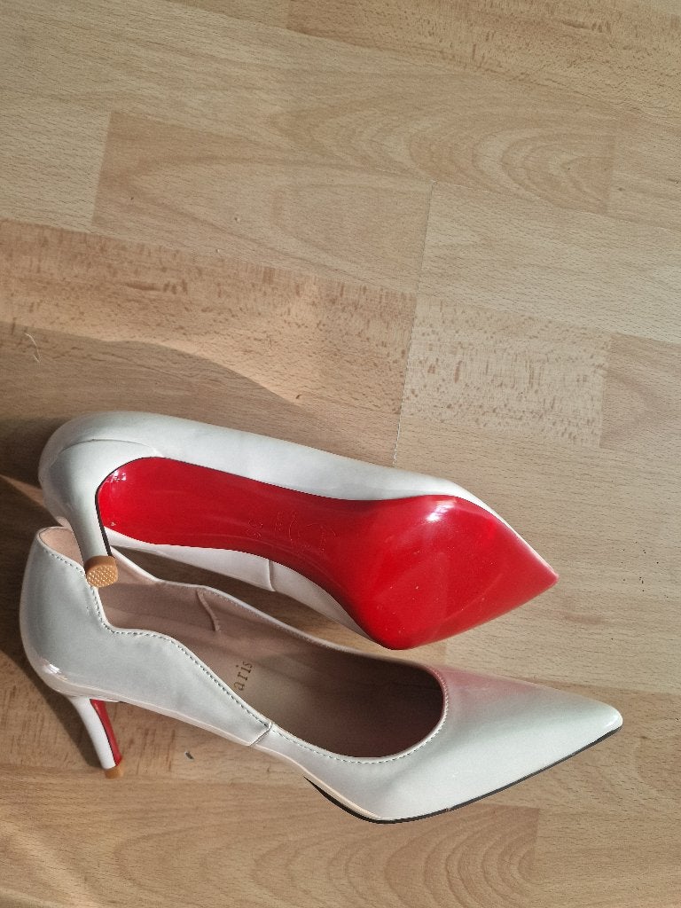 witte pumps, maat 38, Kleding | Dames, Schoenen, Pumps, Wit, Ophalen of Verzenden, Zo goed als nieuw