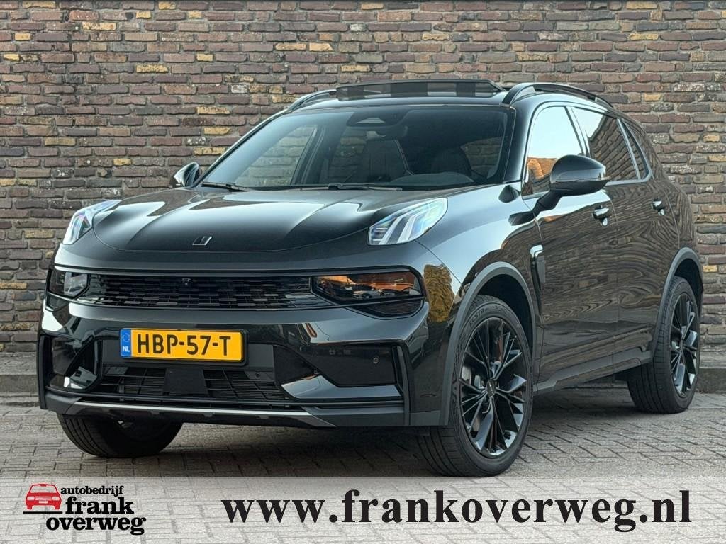 Lynk & Co 01 1.5 MORE Leer Panodak 4 Cilinder 360 Camera, Auto's, 4 cilinders, Zwart, Bedrijf, Hybride Elektrisch/Benzine