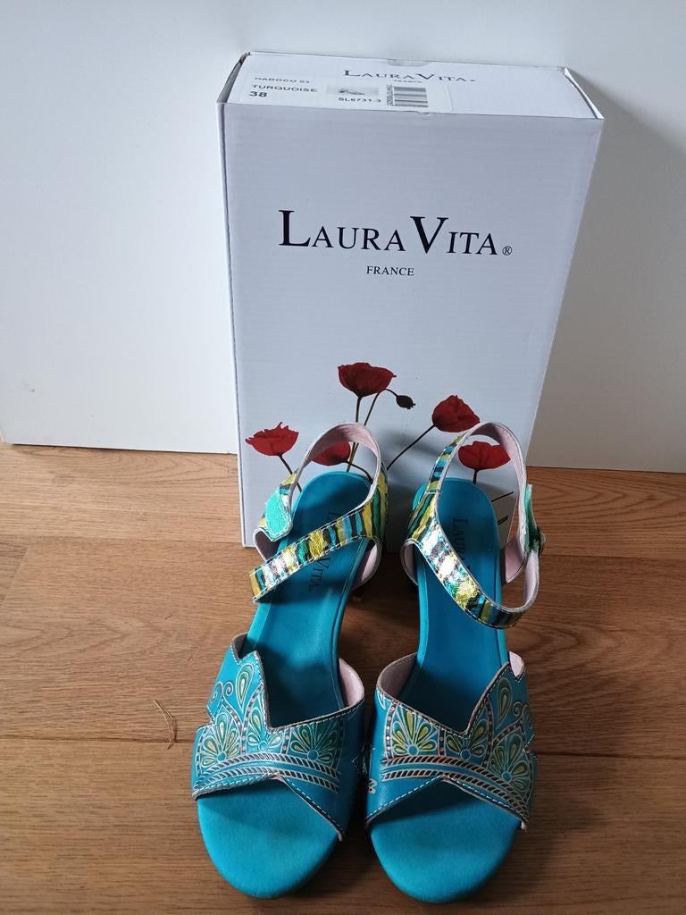 Laura Vita maat 38 HABOCO Turquoise zgan, Blauw, Zo goed als nieuw, Laura Vita, Sandalen of Muiltjes