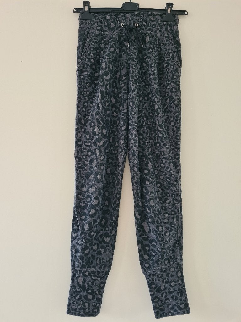 Luipaardprint Joggingbroek vd H&M mt xs, H&M, Ophalen of Verzenden, Maat 34 (XS) of kleiner, Gedragen