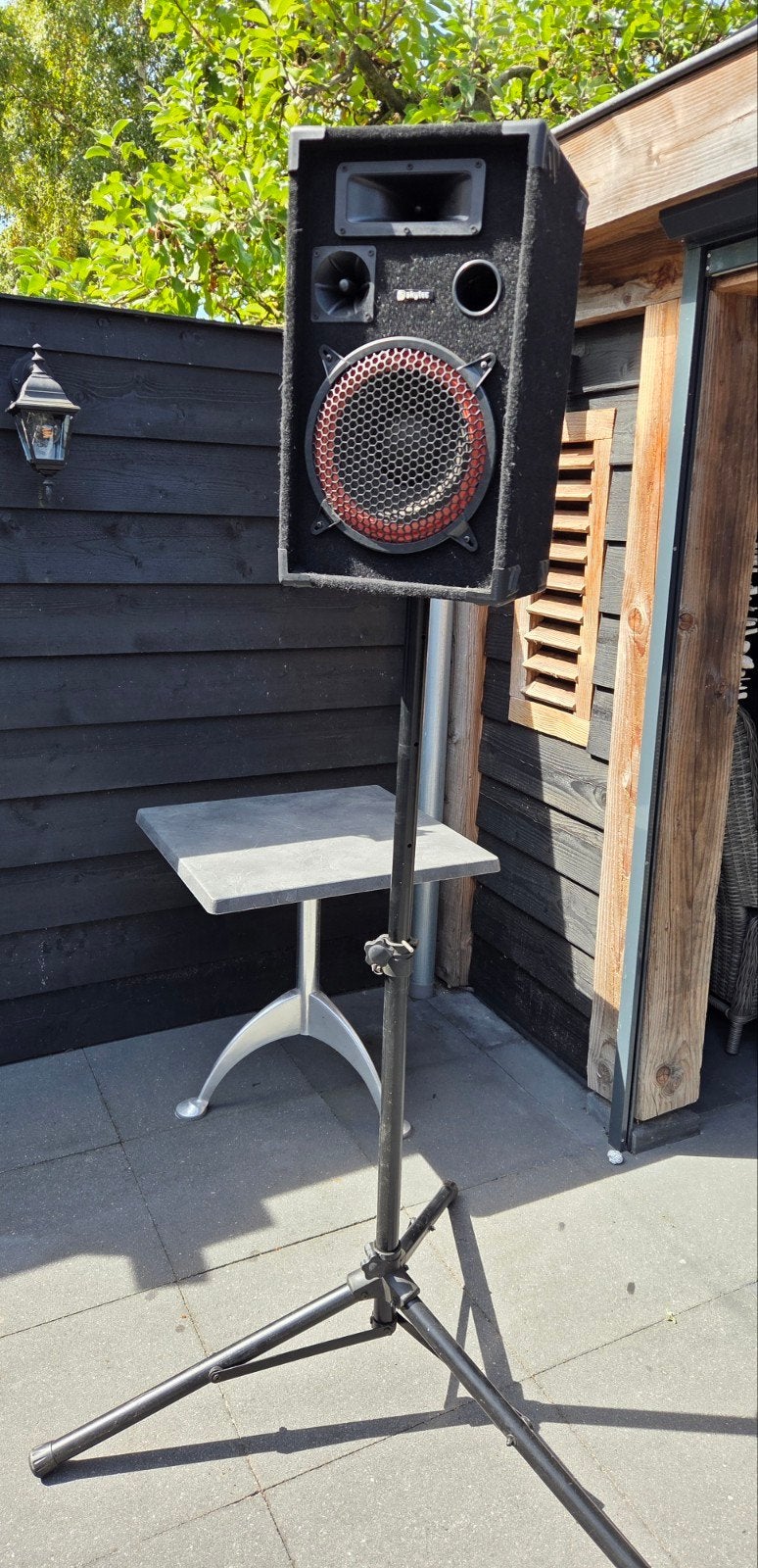 Speaker met Standaard - Ideaal voor Feestjes, Audio, Tv en Foto, Luidsprekers, Gebruikt, Speakerset, Basreflex, Ophalen