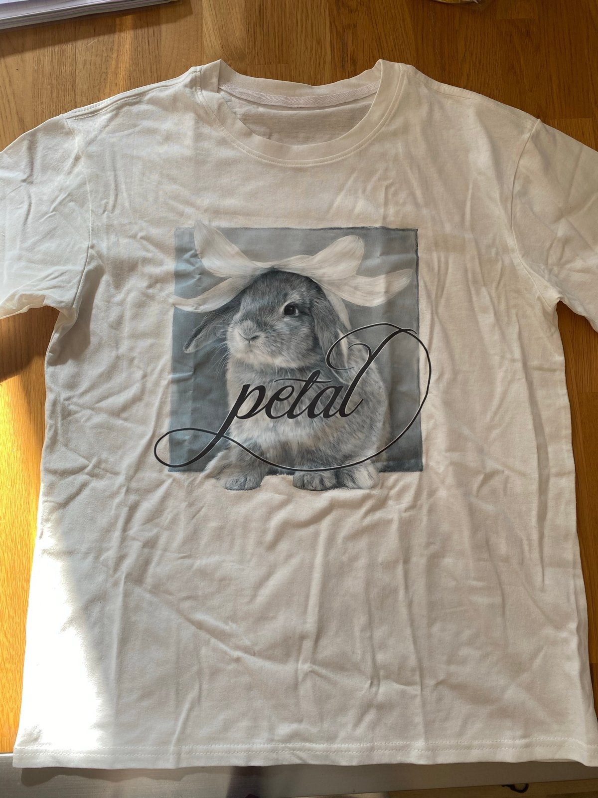Petal Ariana Grande shirt - Maat M, Kleding | Dames, Wit, Nieuw, Korte mouw, Ophalen