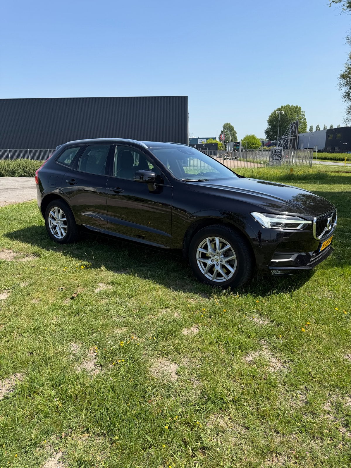 Volvo XC60 T4 190pk Geartronic 2019 Zwart, Auto's, Volvo, Particulier, XC60, ABS, Achteruitrijcamera, Airbags, Airconditioning