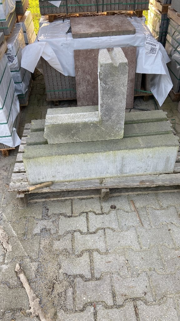 Trottoirband en hoekstuk Grijs (Restpartij) - J&W 117
