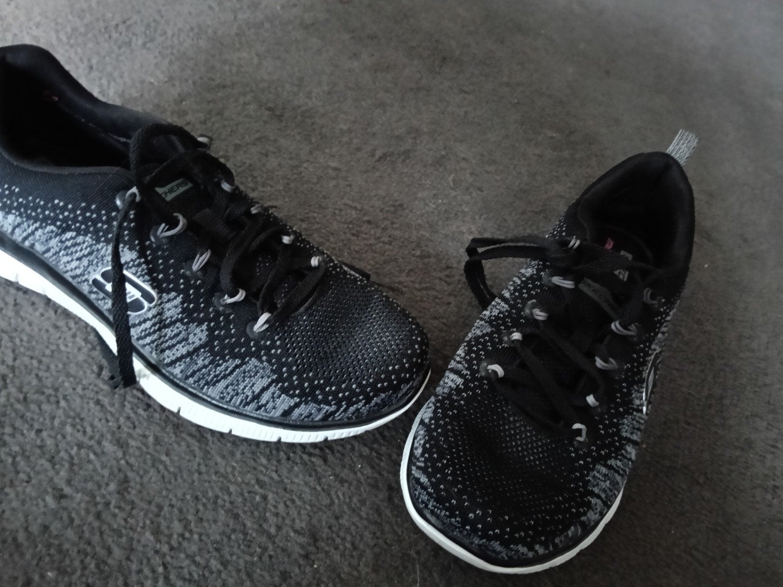 Skechers Sneakers Zwart/Grijs Maat 37, Skechers, Zwart, Ophalen of Verzenden, Sneakers of Gympen